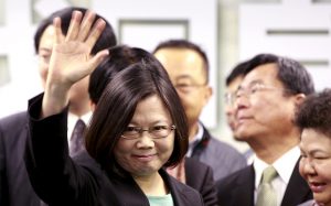 File photo shows Taiwan's main opposition Democratic Progressive Party (DPP) Chairperson Tsai Ing-wen waving to reporters after speaking during a news conference in Taipei